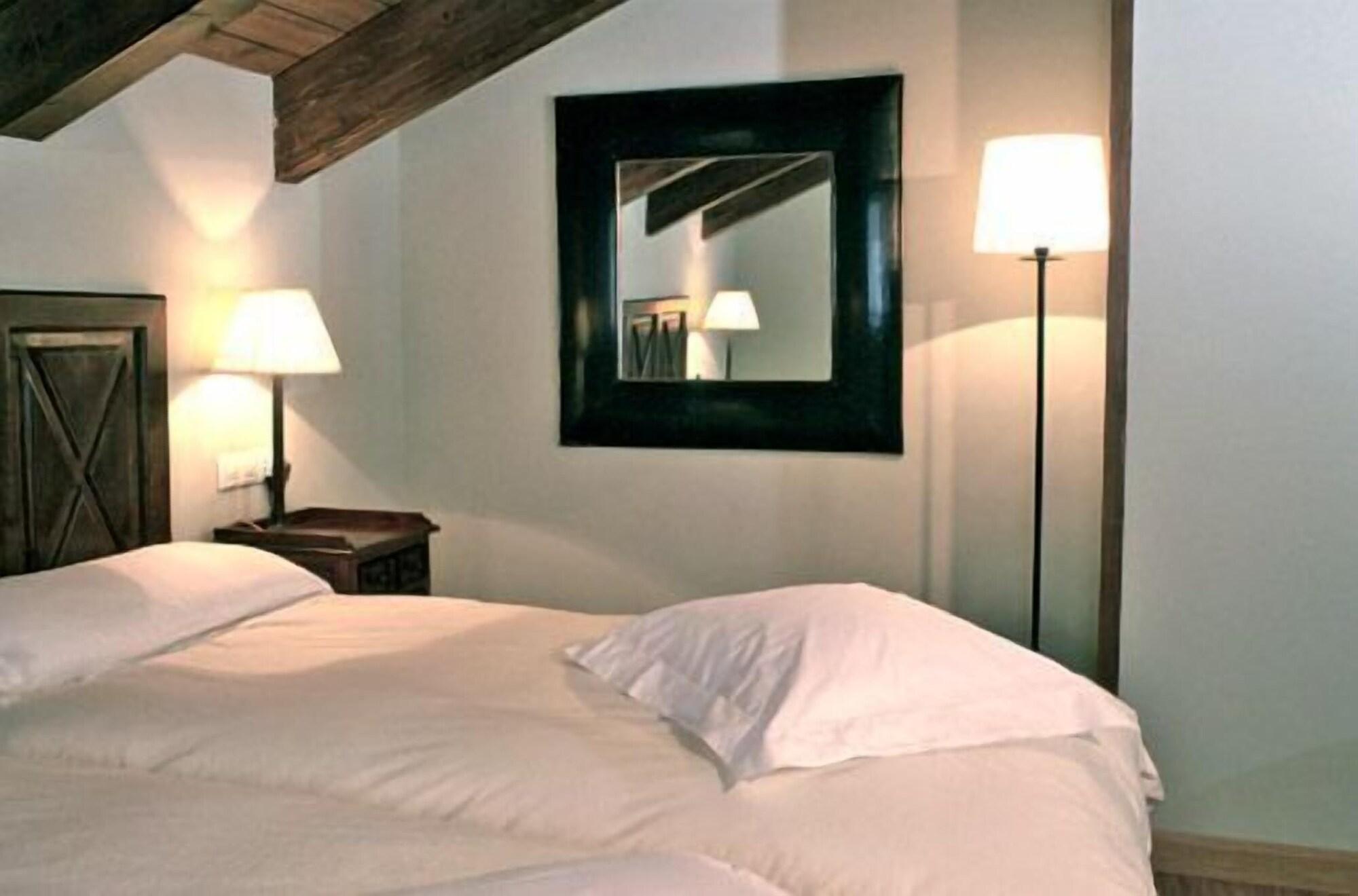 Conde Aznar Hotel Jaca Exterior foto