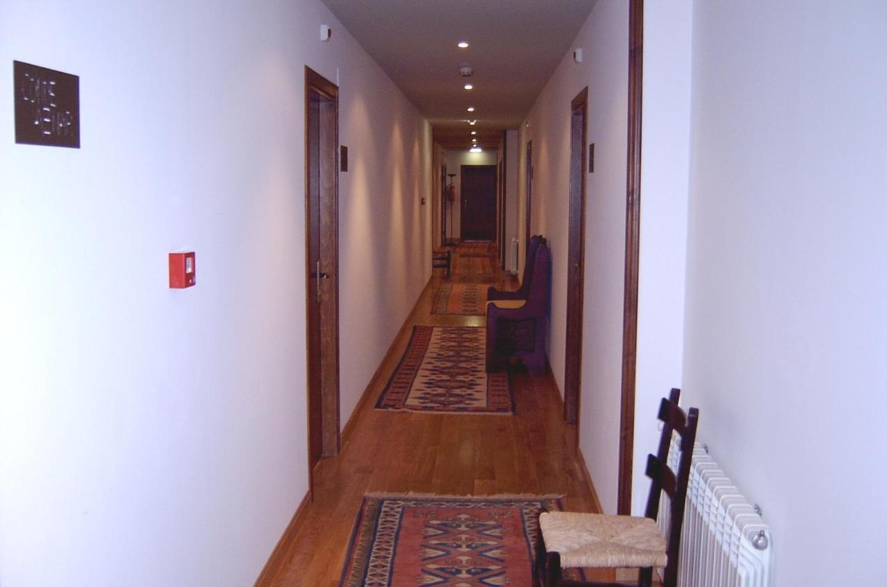 Conde Aznar Hotel Jaca Exterior foto
